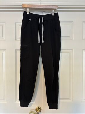 Figs Zamora Jogger Scrub Pants in Black